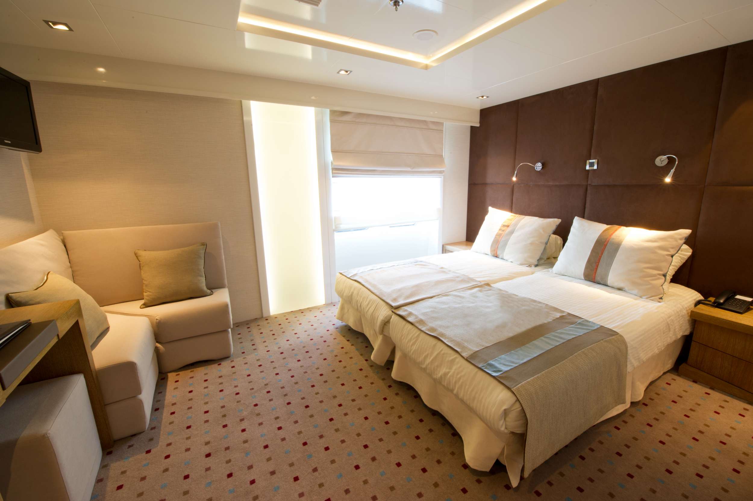 Variety Voyager yacht image 6