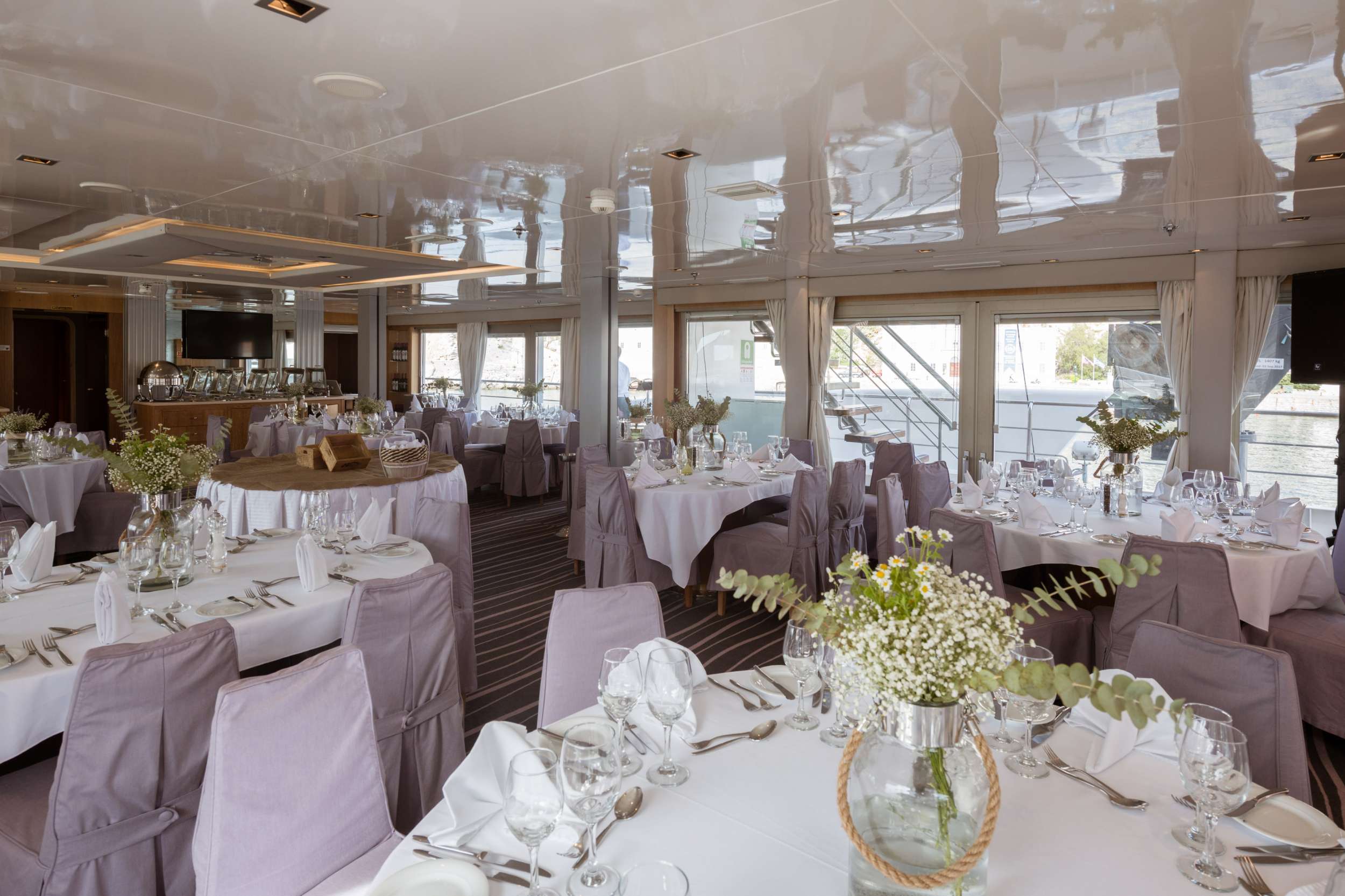 Variety Voyager yacht image 9