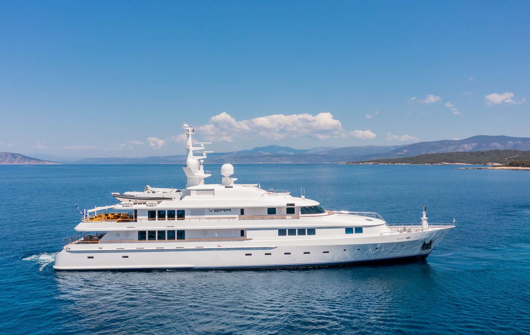 VERA yacht image 1