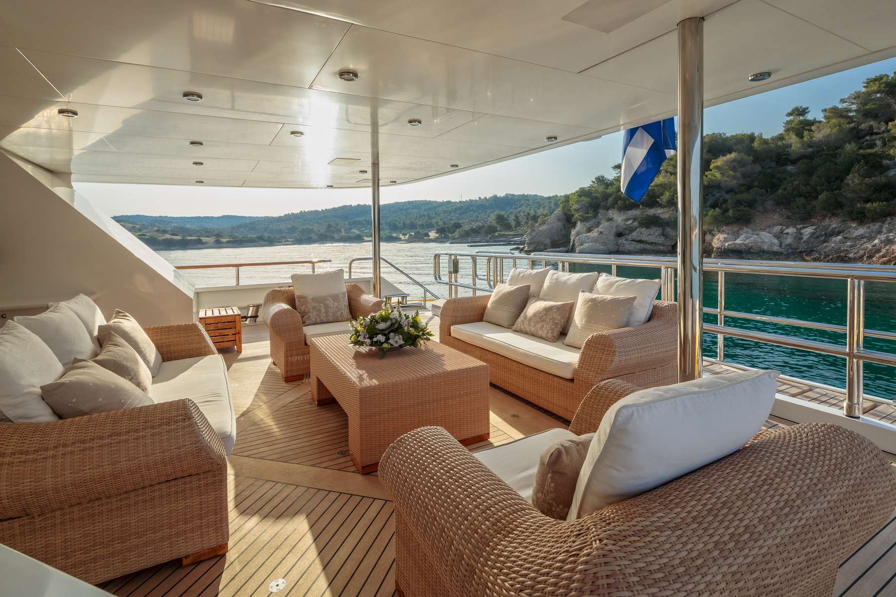 VERA yacht image 16