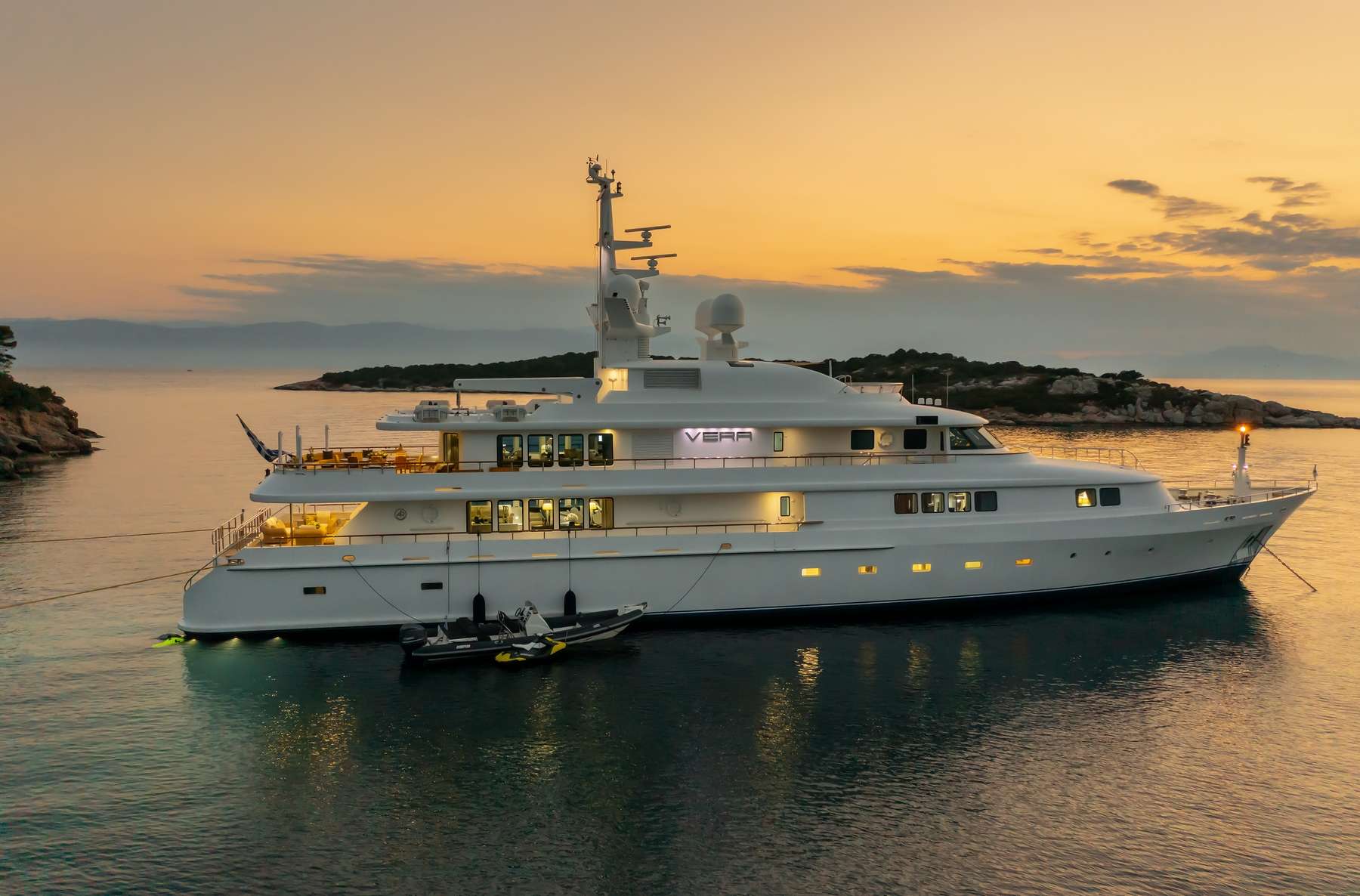 VERA yacht image 19