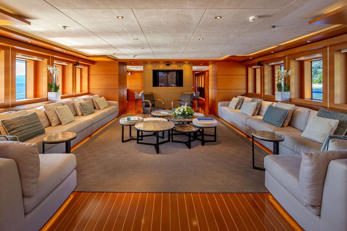 ZALIV III yacht image 2